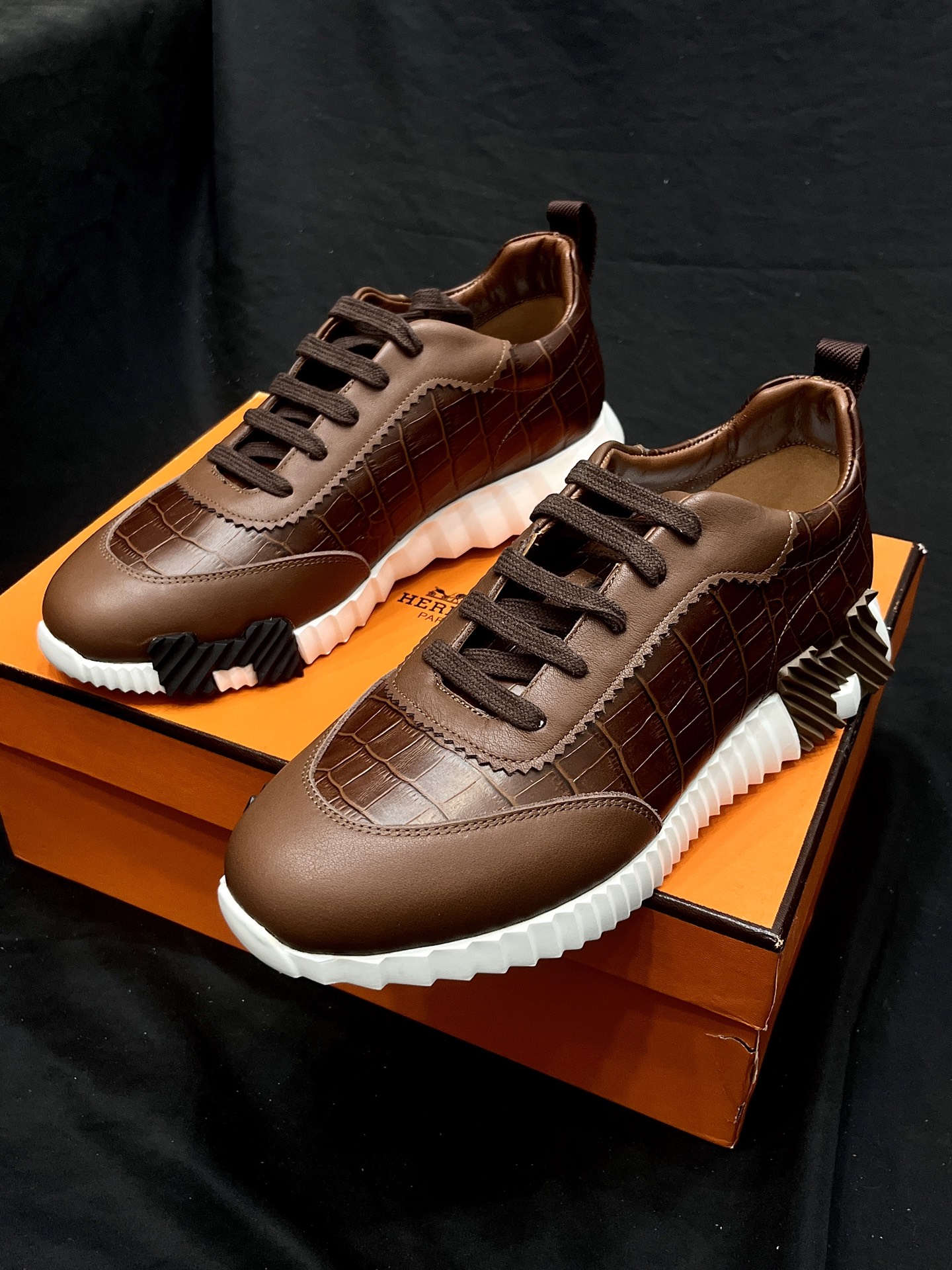 에르메스 Bouncing 남성 스니커즈