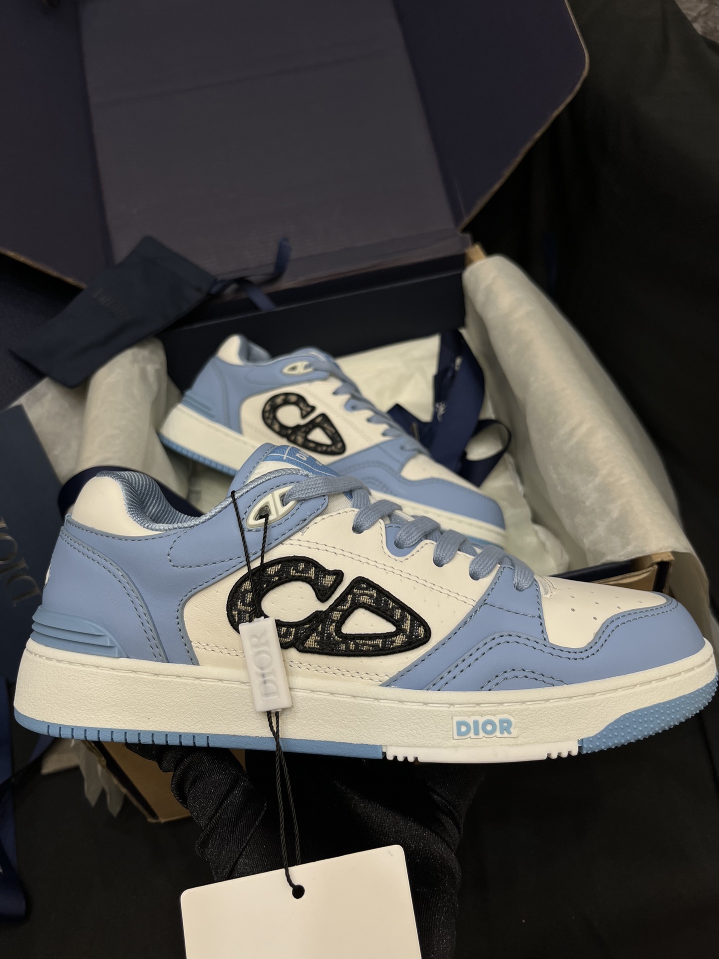 디올 B57 스니커즈