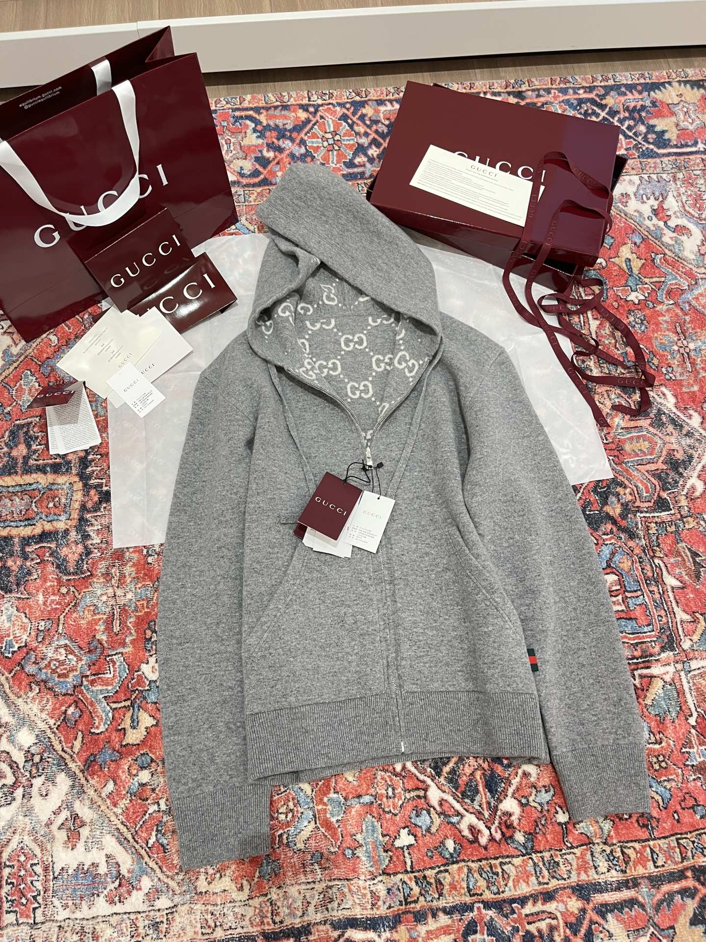 구찌 리버서블 후드 가디건