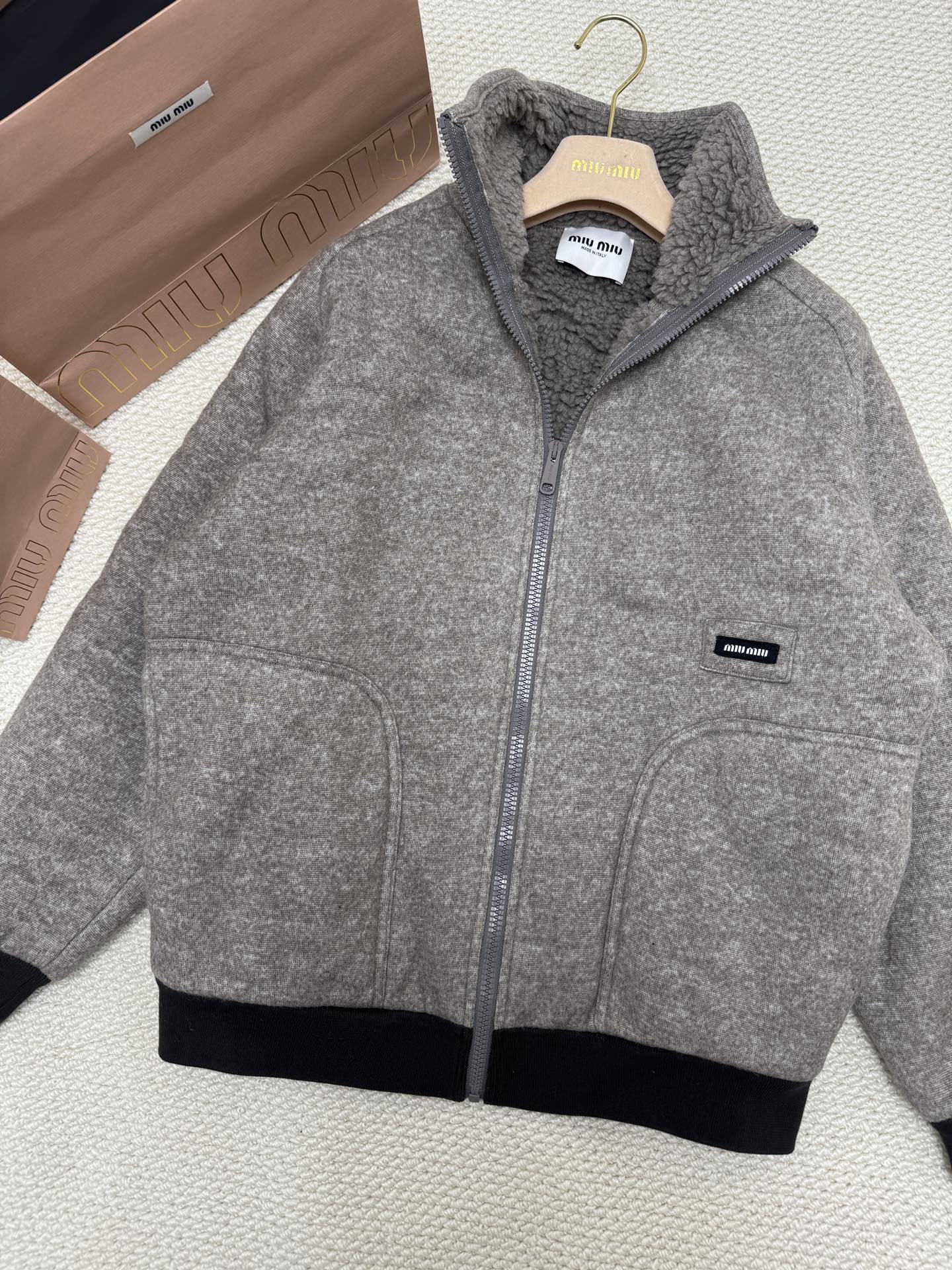 Miu Miu 플리스 봄버 재킷