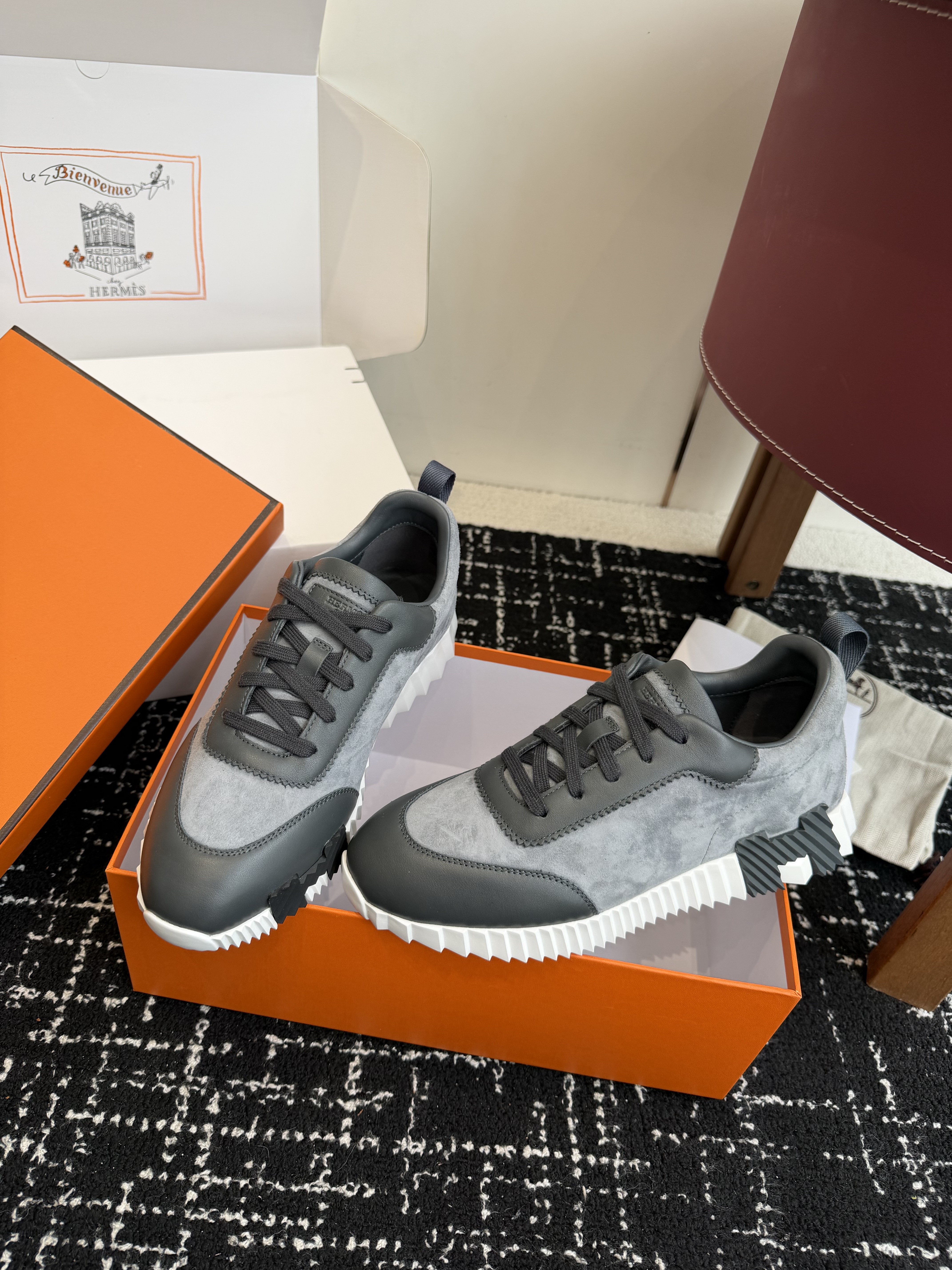 에르메스 Bouncing 남성 스니커즈