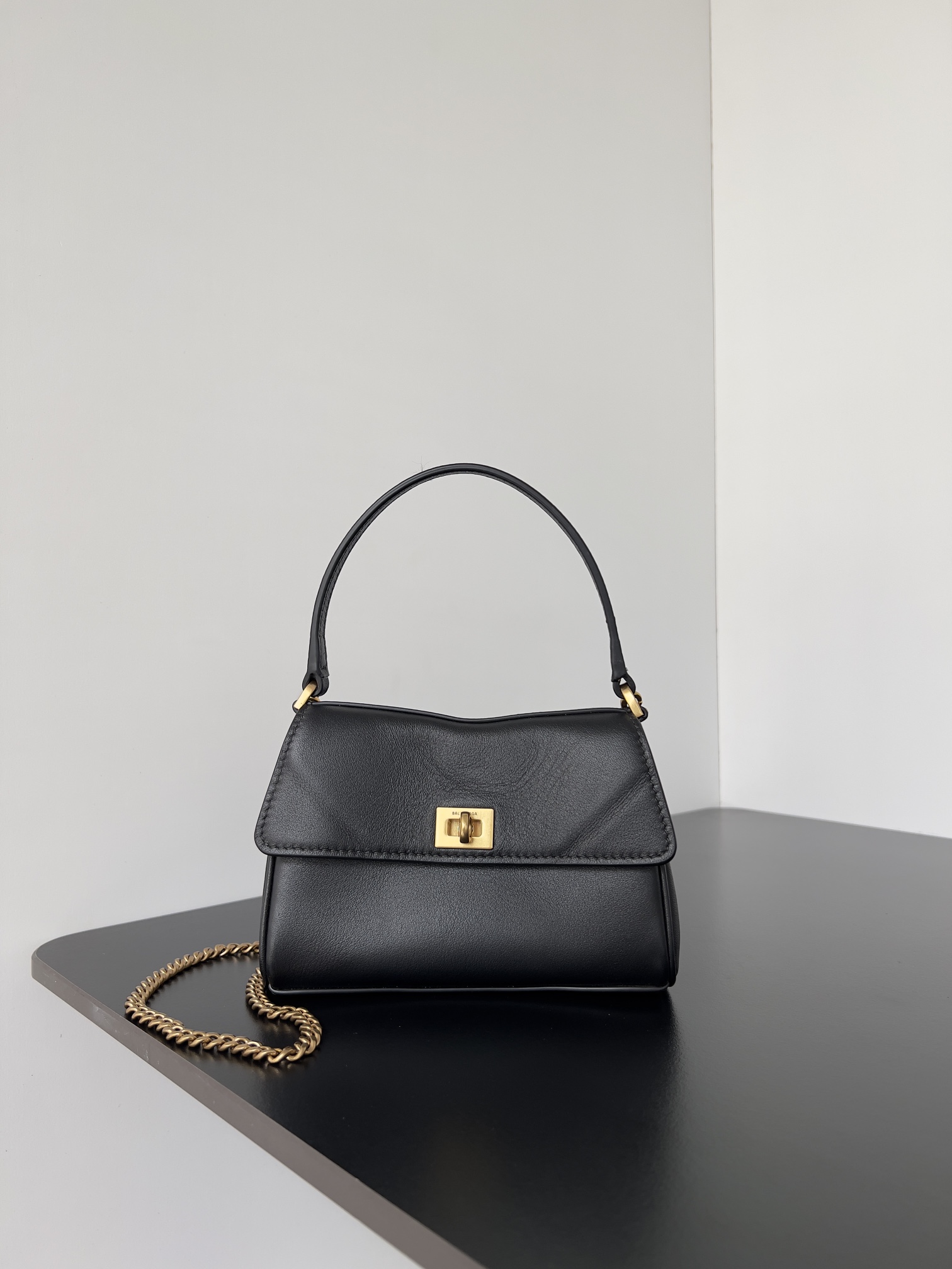 발렌시아가 로데오 체인 나노 토트백 16 x 9.9 x 4.5 cm