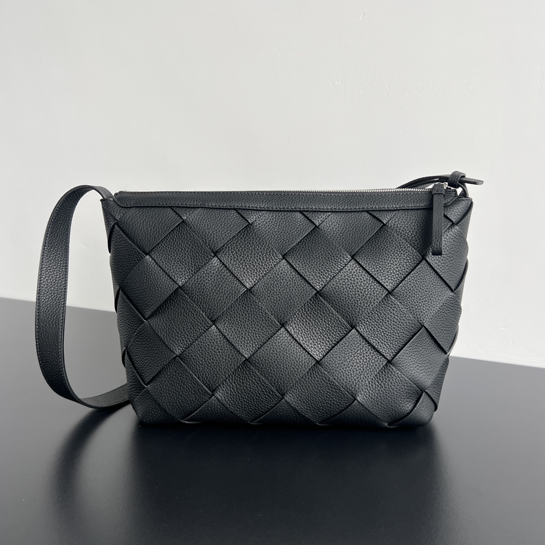 보테가베네타  Diago hobo 795125 39*24*16cm