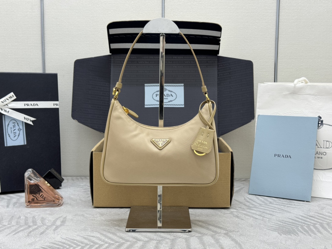 프라다 테수토 나일론 미니 호보백 1N204M 22x12x6cm