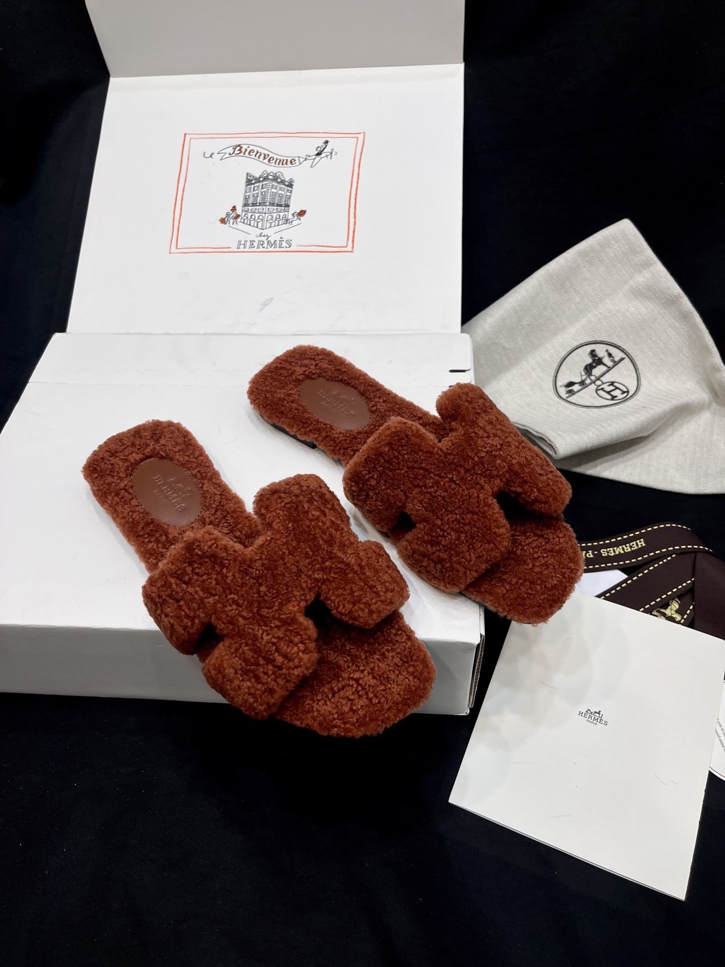 에르메스 시어링 퍼 슬리퍼