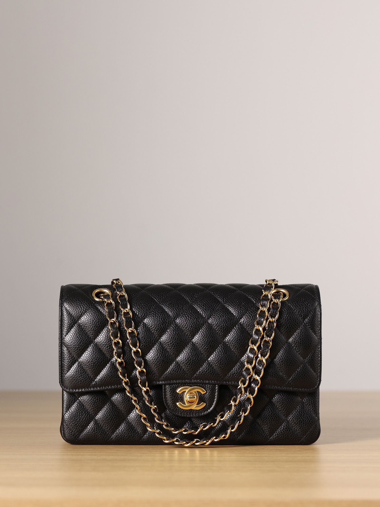 샤❤넬 클래식 캐비어 플랩백 미디움 25cm