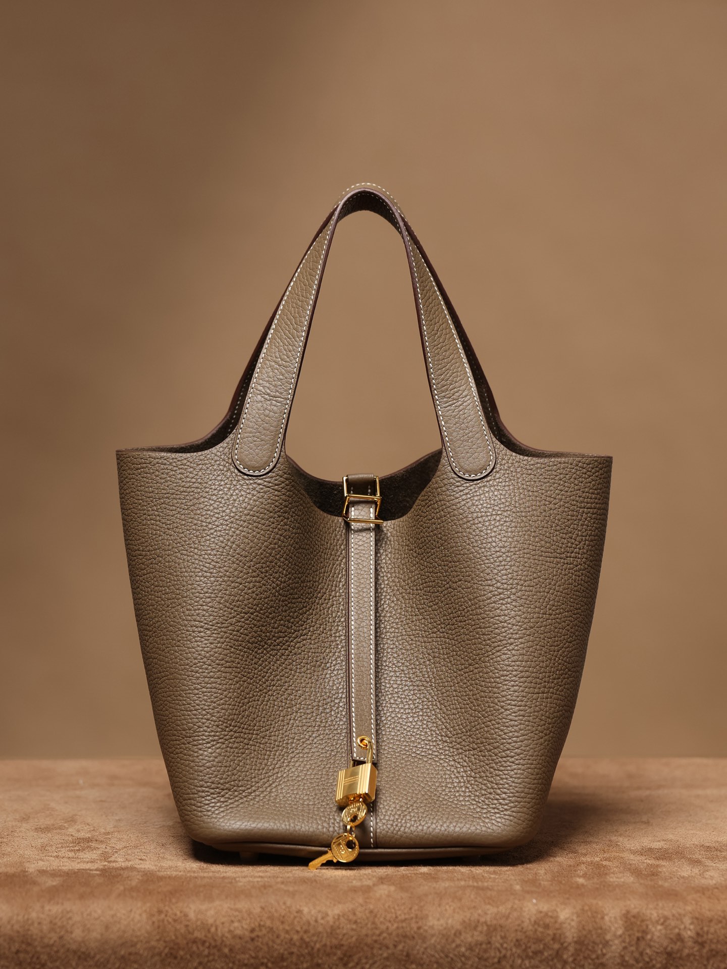 M9 Herme* Picotin Lock 22bag