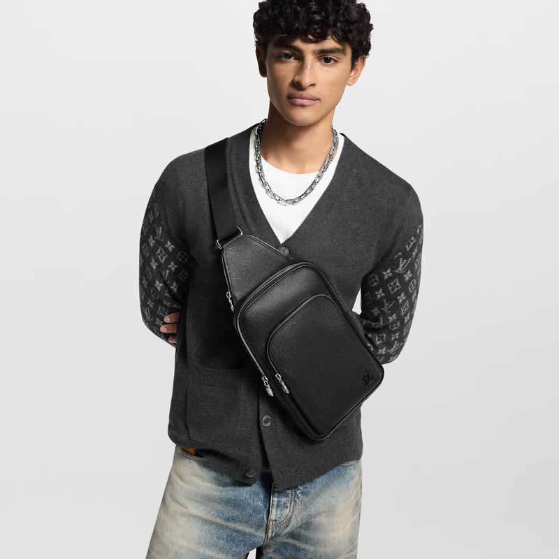 루이비통 에비뉴 슬링 백 타이가  M30863 20x31×7CM