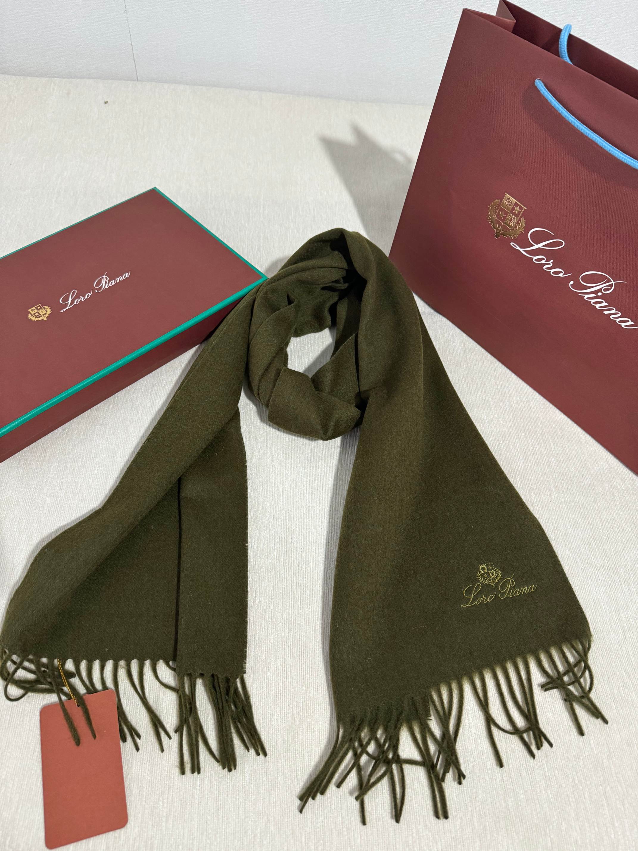 Grande Unita 울 스카프 30*180cm