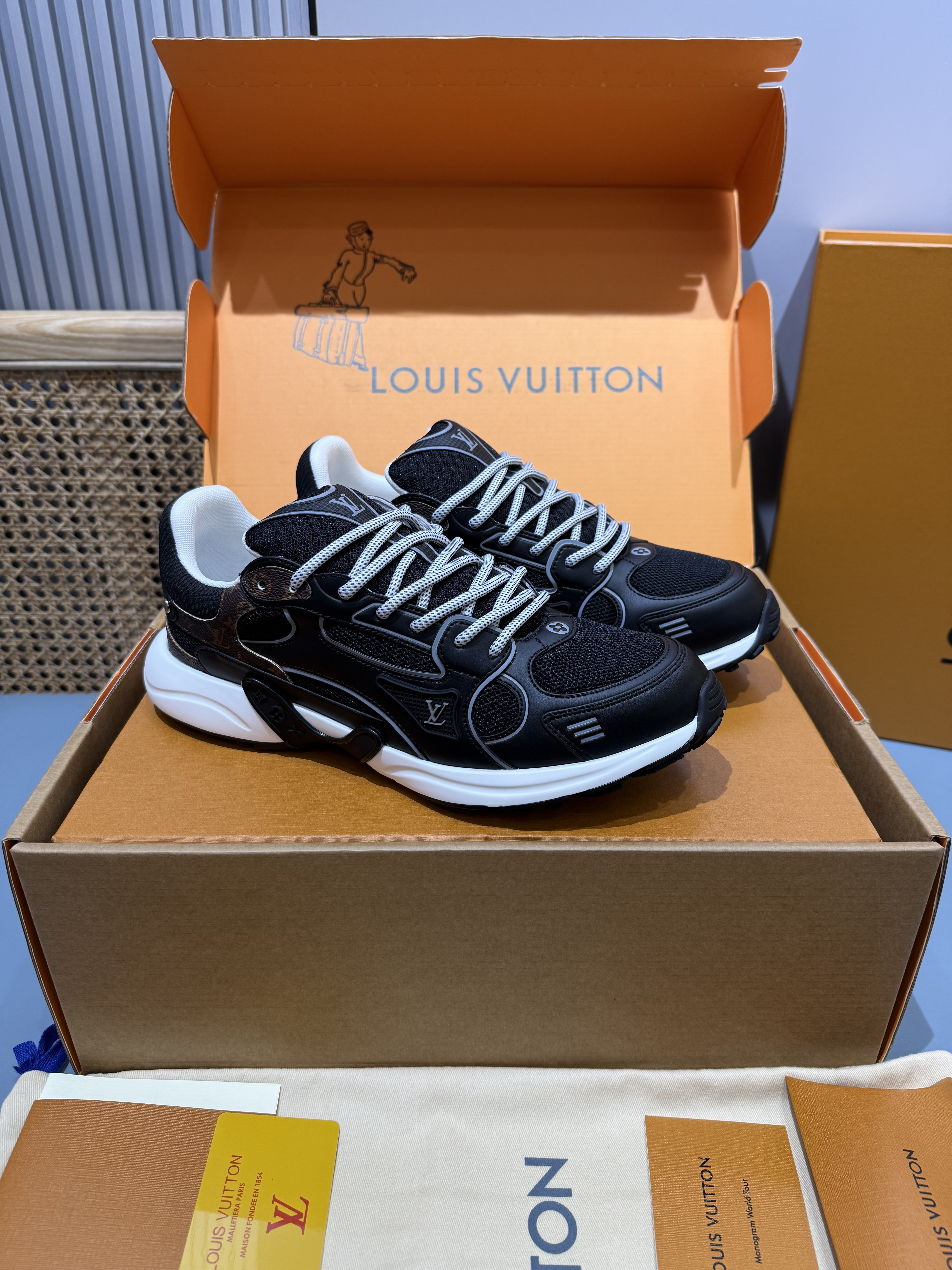 루이비통  올림피아 스니커즈