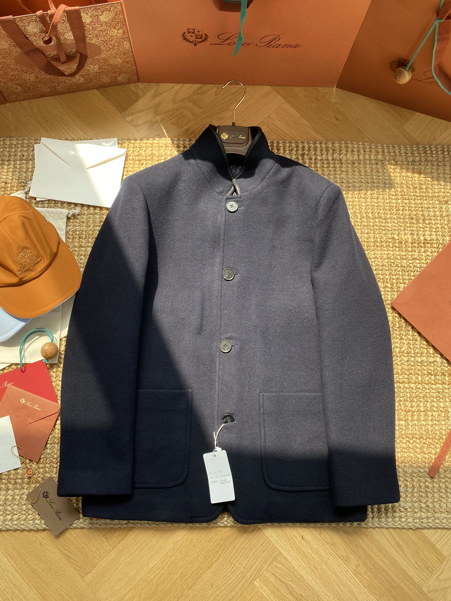 로로피아나  그레이 스파냐 자켓