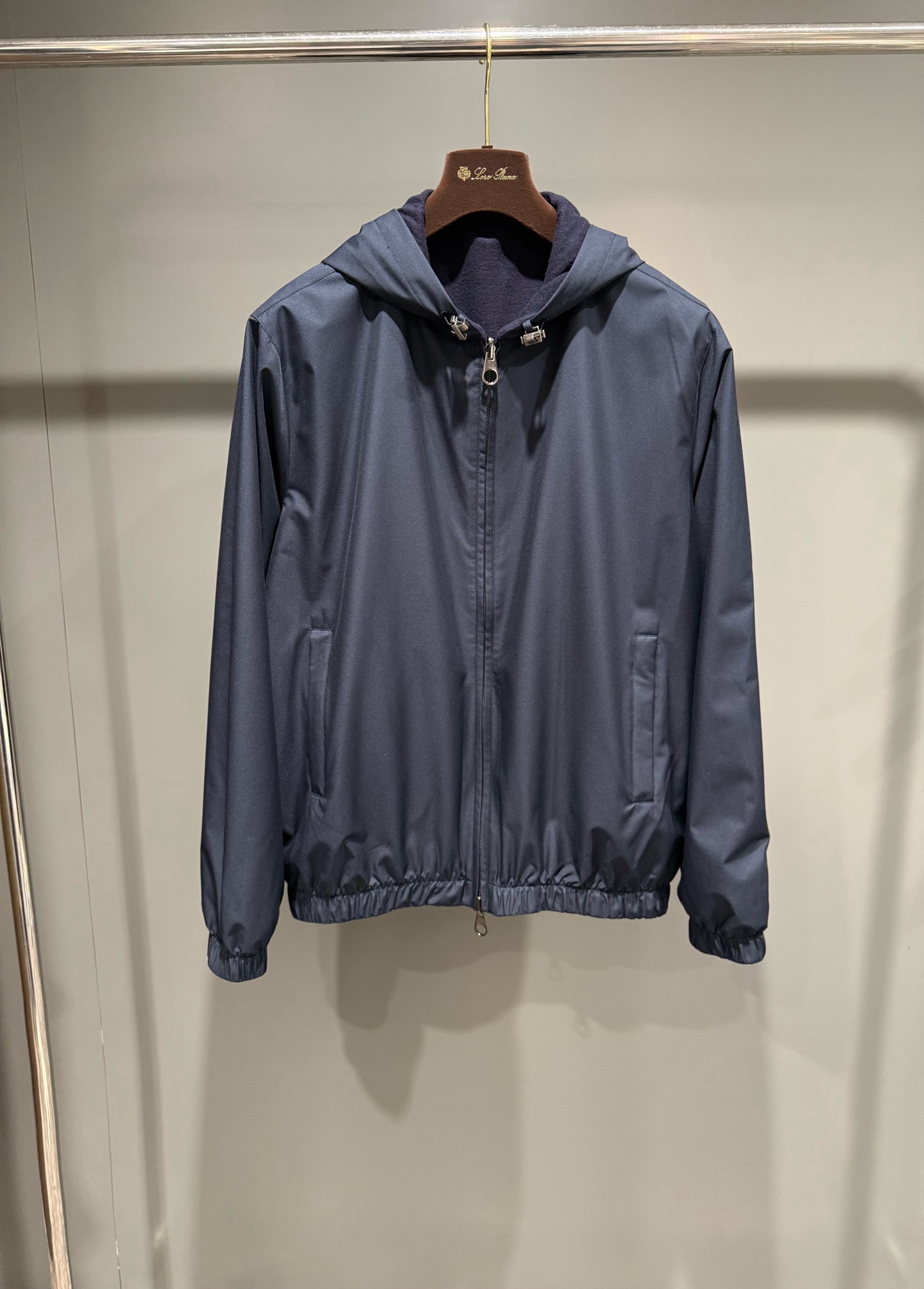 로로 피아나 후드 리버시블 봄버 자켓