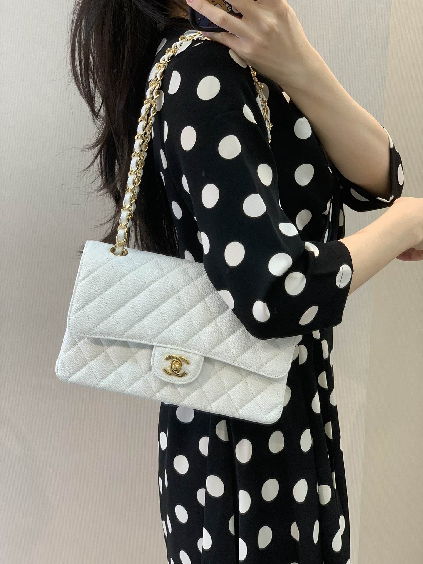 샤❤넬 클래식 캐비어 플랩백 미디움 25cm 112