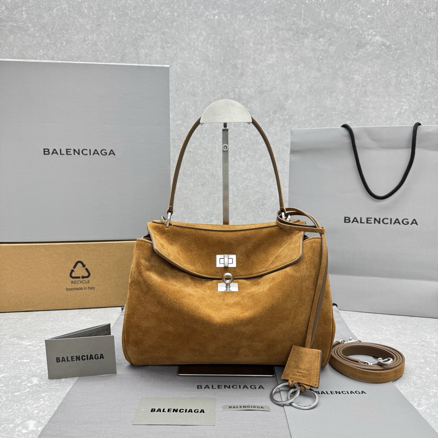 발렌시아가 rodeo 스몰 사이즈 28.9x20x9.9cm