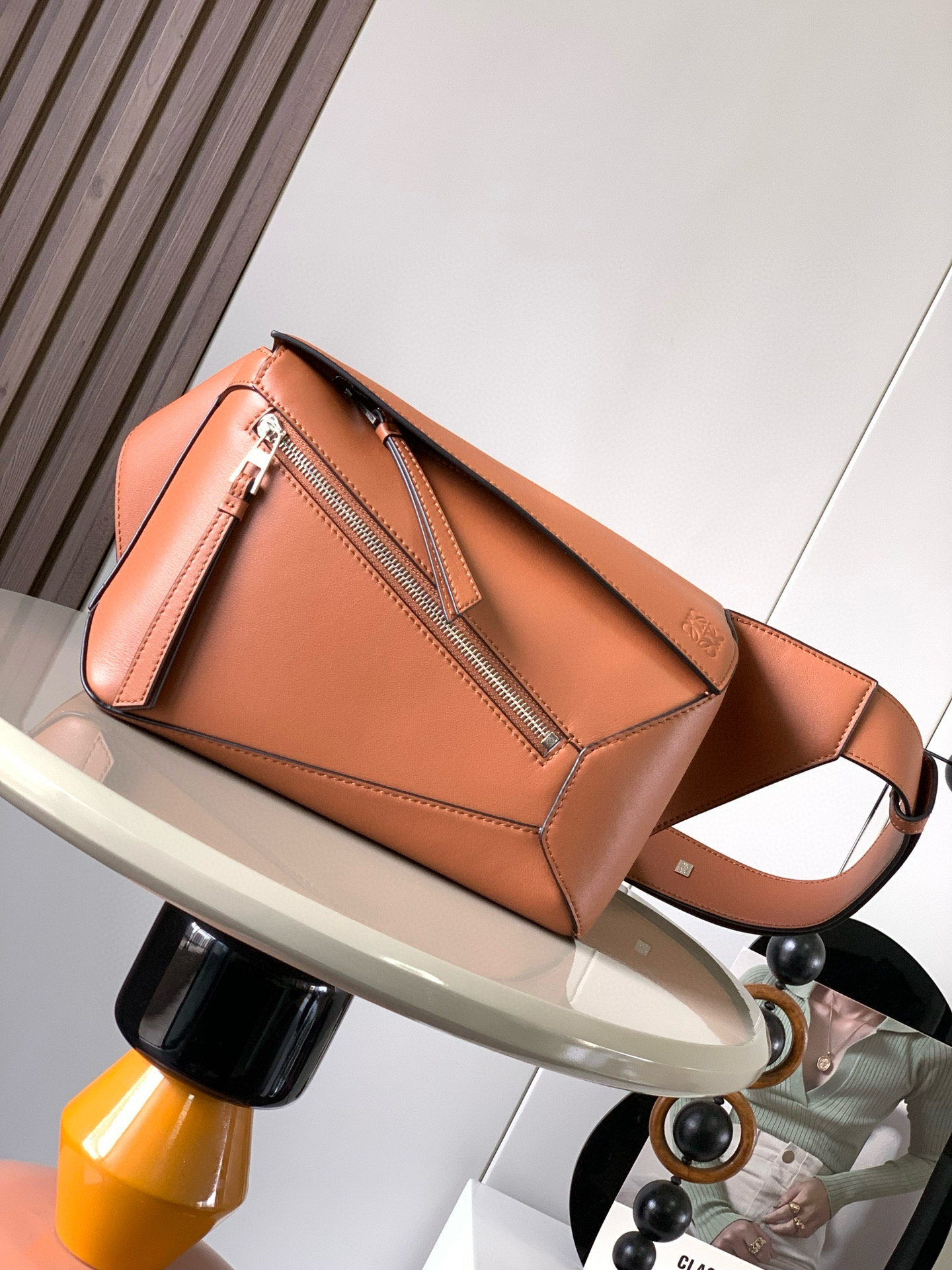 로에베 스몰 퍼즐 레더 범백 B510SEBX02 24X16X10.5CM