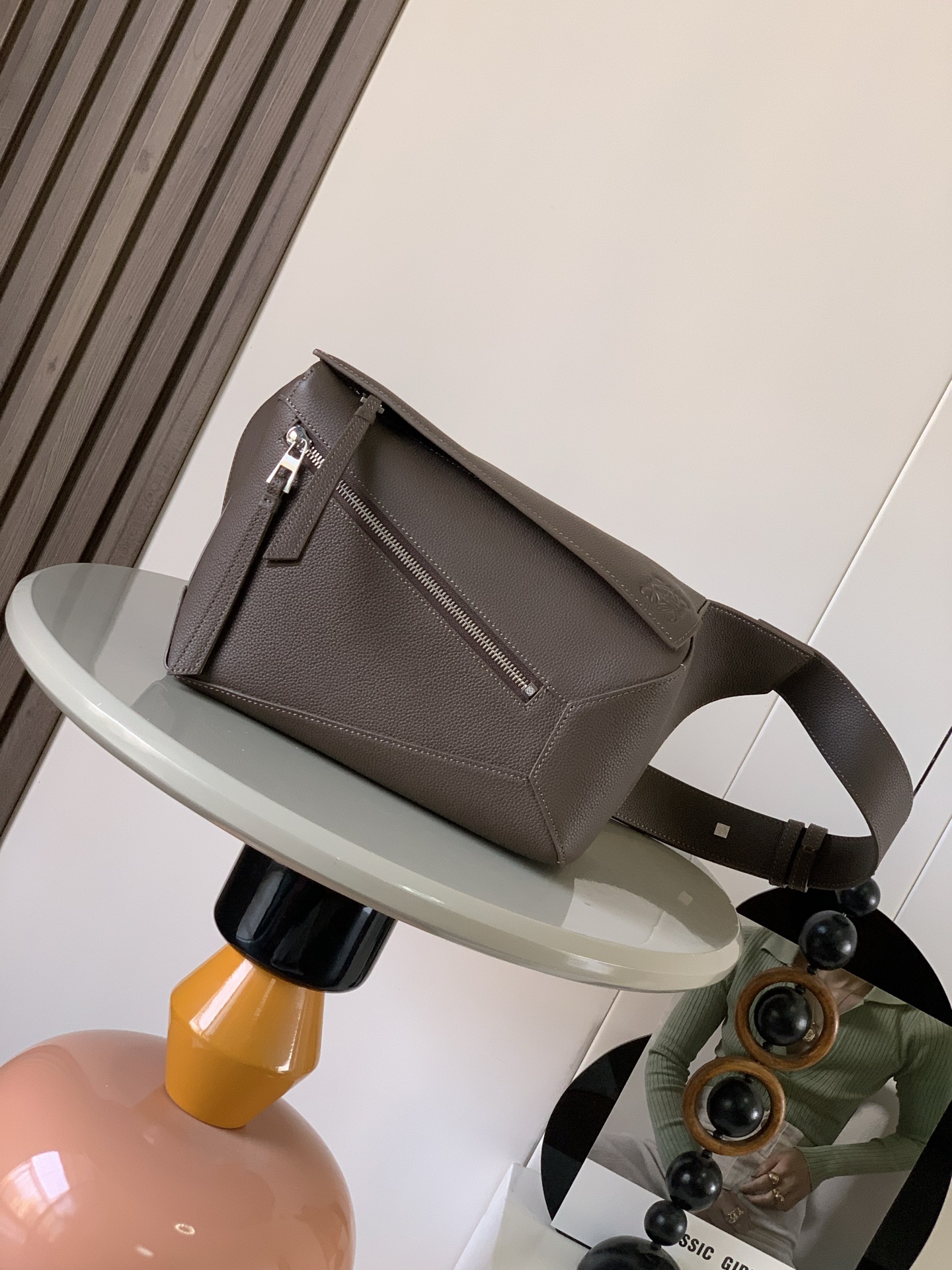 로에베 스몰 퍼즐 레더 범백 B510SEBX02 24X16X10.5CM