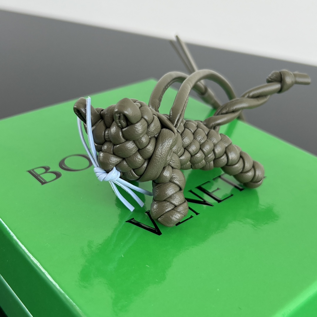 보테가 베네타의 여전한 동물 사랑 '동물 참' 컬렉션