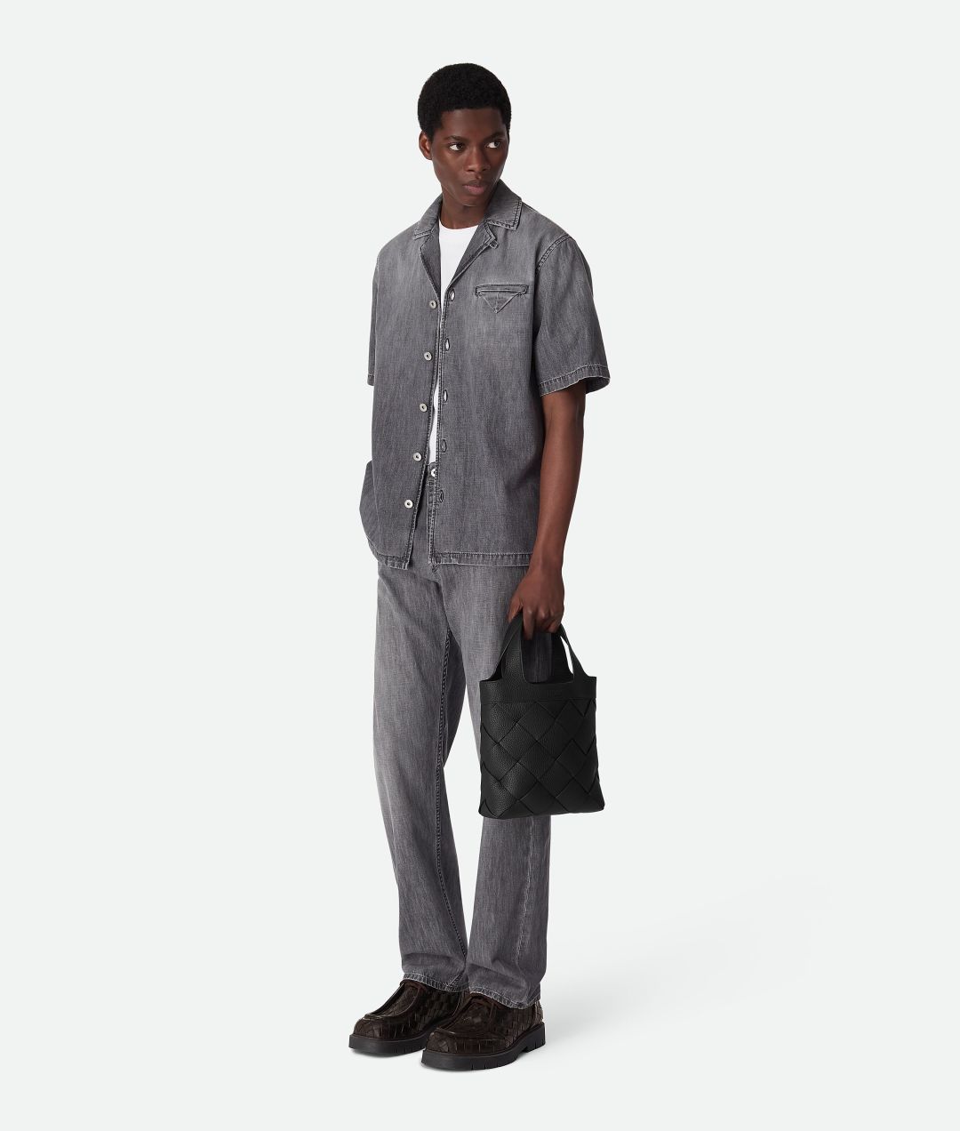 보테가베네타 스몰 디아고 백 폰단트 DIAGO 837364 22*25*7cm