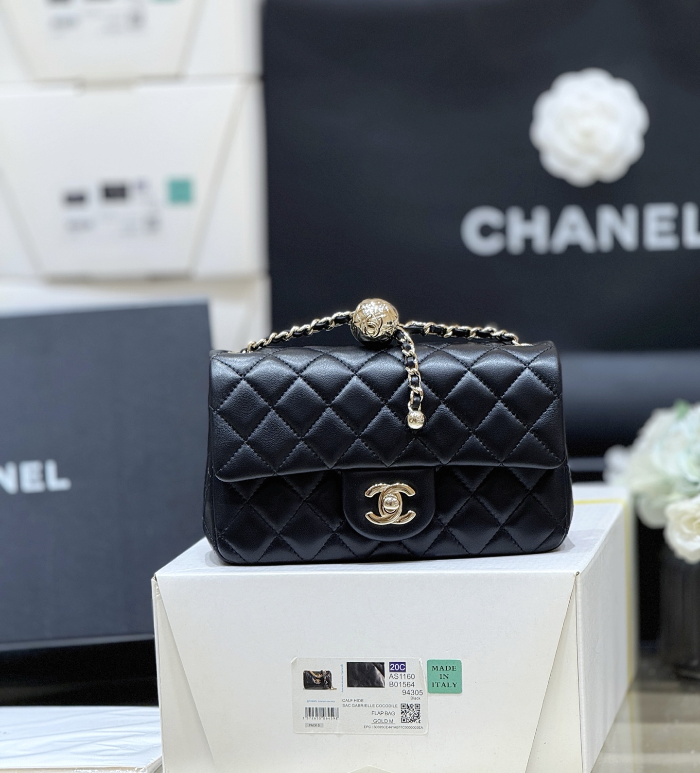 샤*  25K 클래식 골드볼 뉴 미니 백  연한 금색  AS1787   20cm x 7cm x 13cm