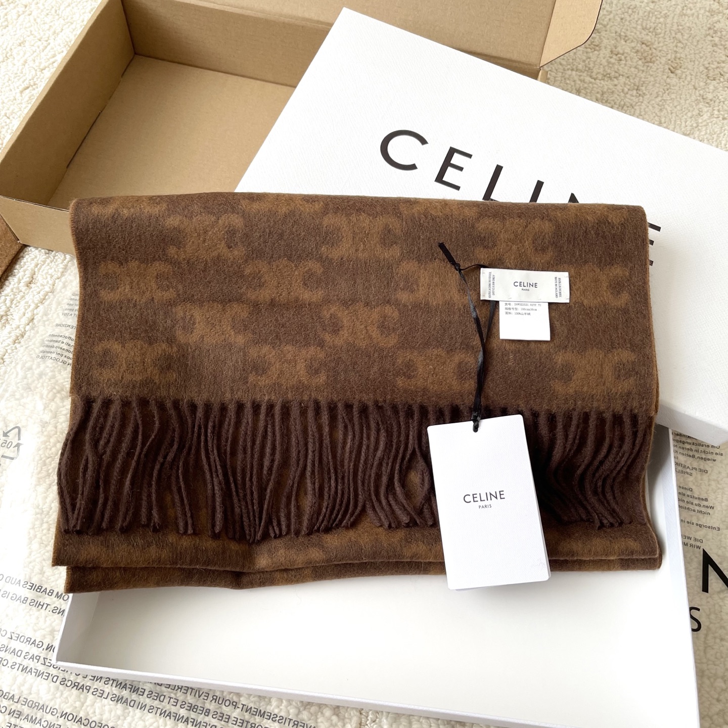 셀린느 모노그램 캐시미어 머플러  36X186cm