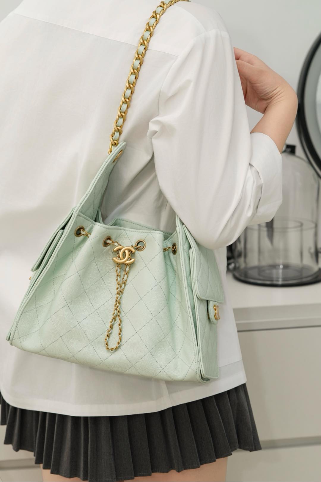 샤* 스몰 스웨이드 메탈릭 카프스킨 AS5293  30x26x14cm