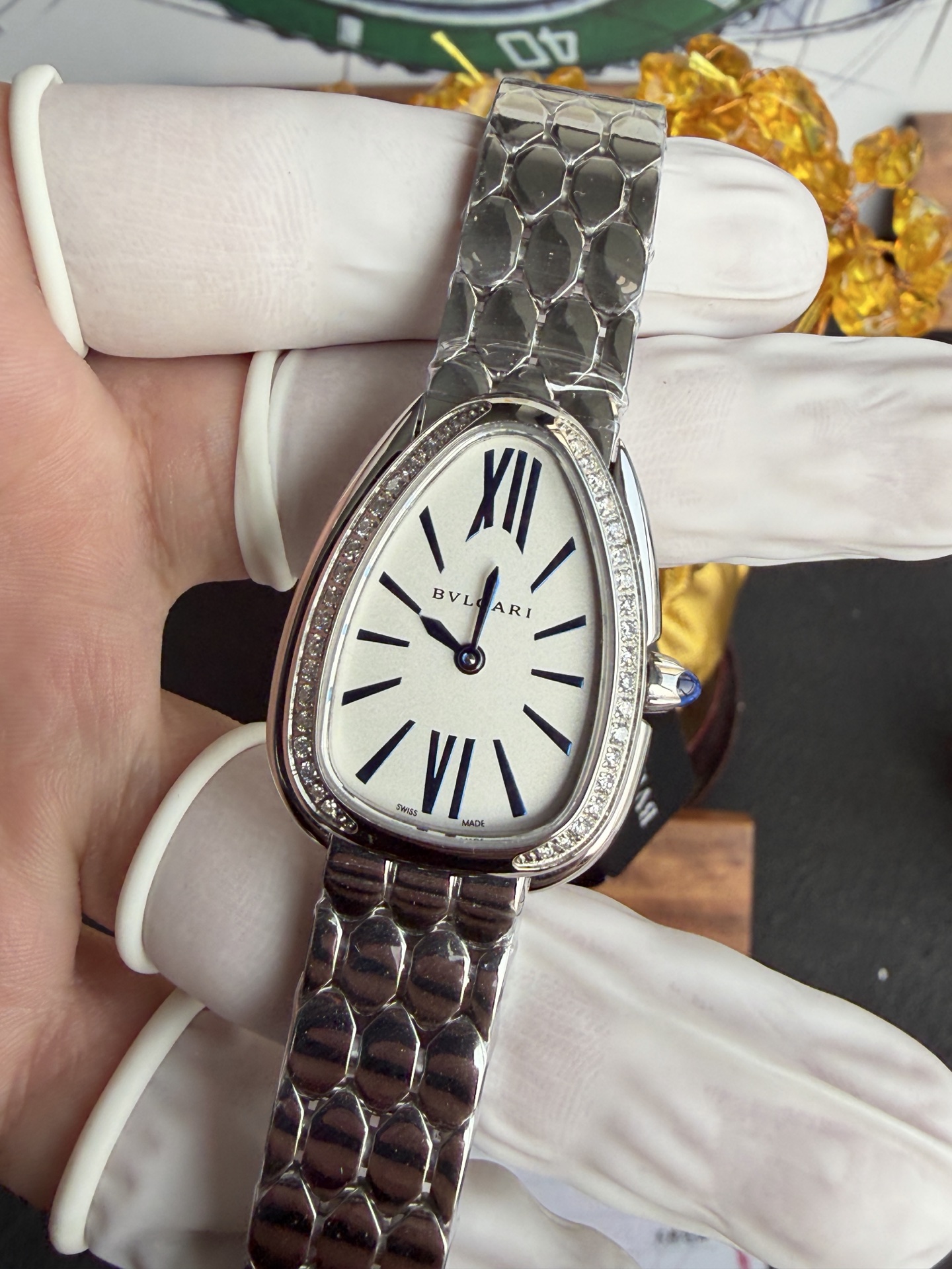 Serpenti Seduttori  l 쿼츠 무브먼트 l  리얼다이아몬드