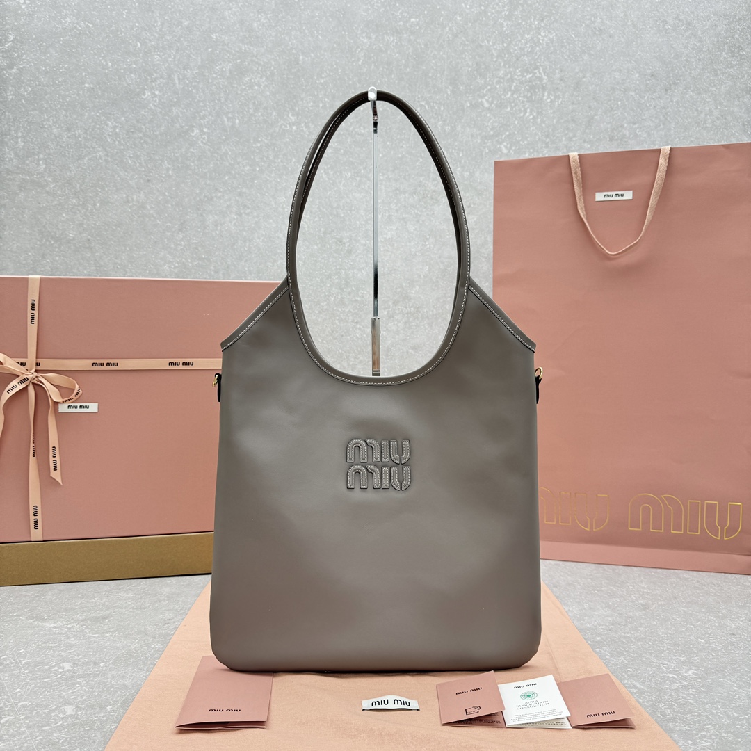 미우미우 아이비 가죽 백 5BG231  35x40x60cm