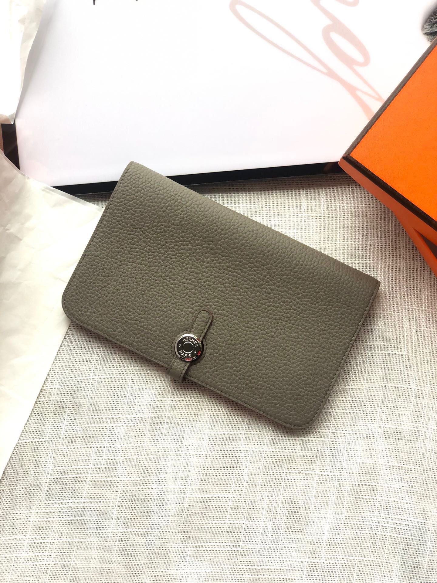 에르메스 Dogon 여권 지갑