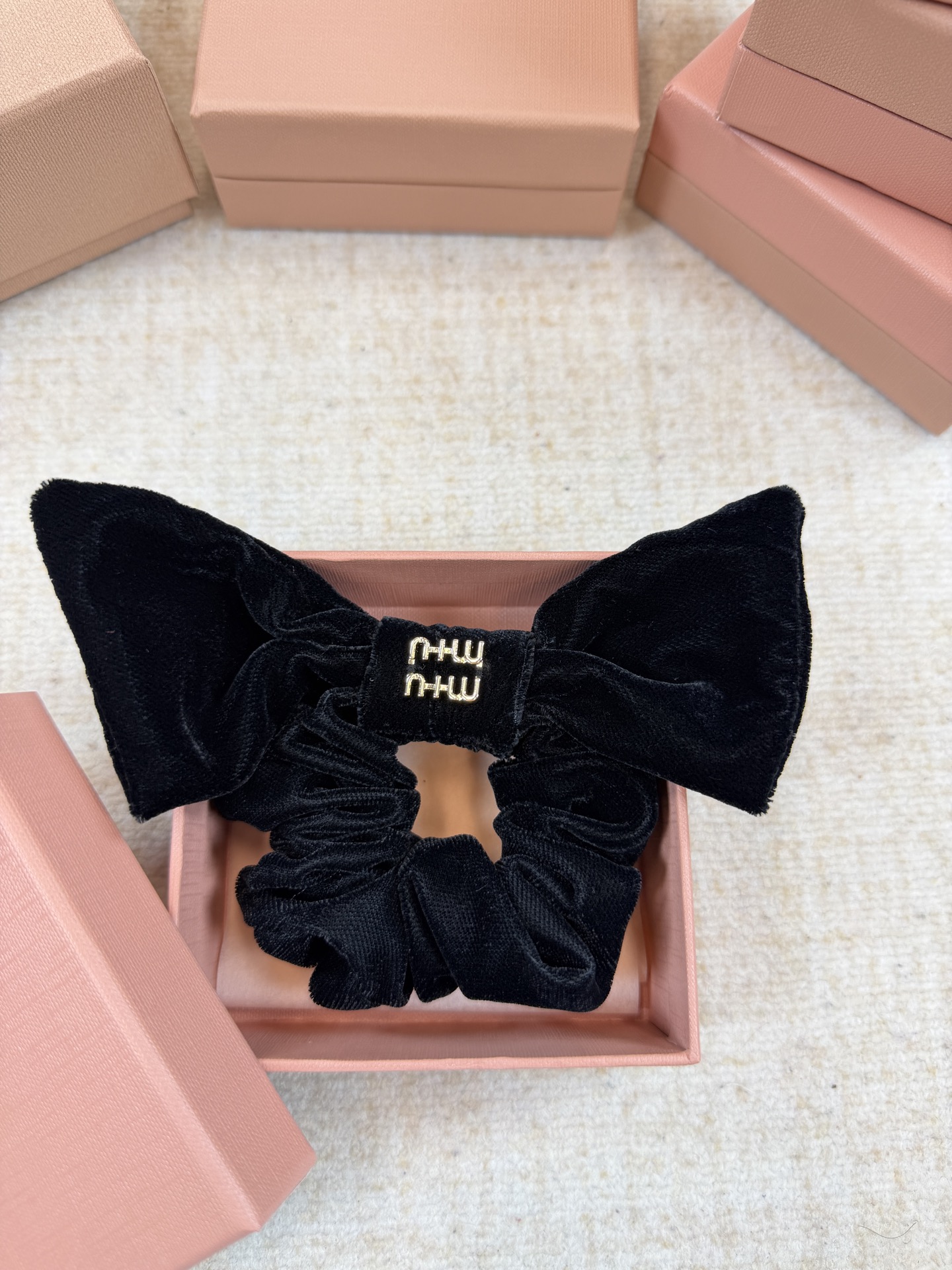 미우미우 연핑크 헤어밴드