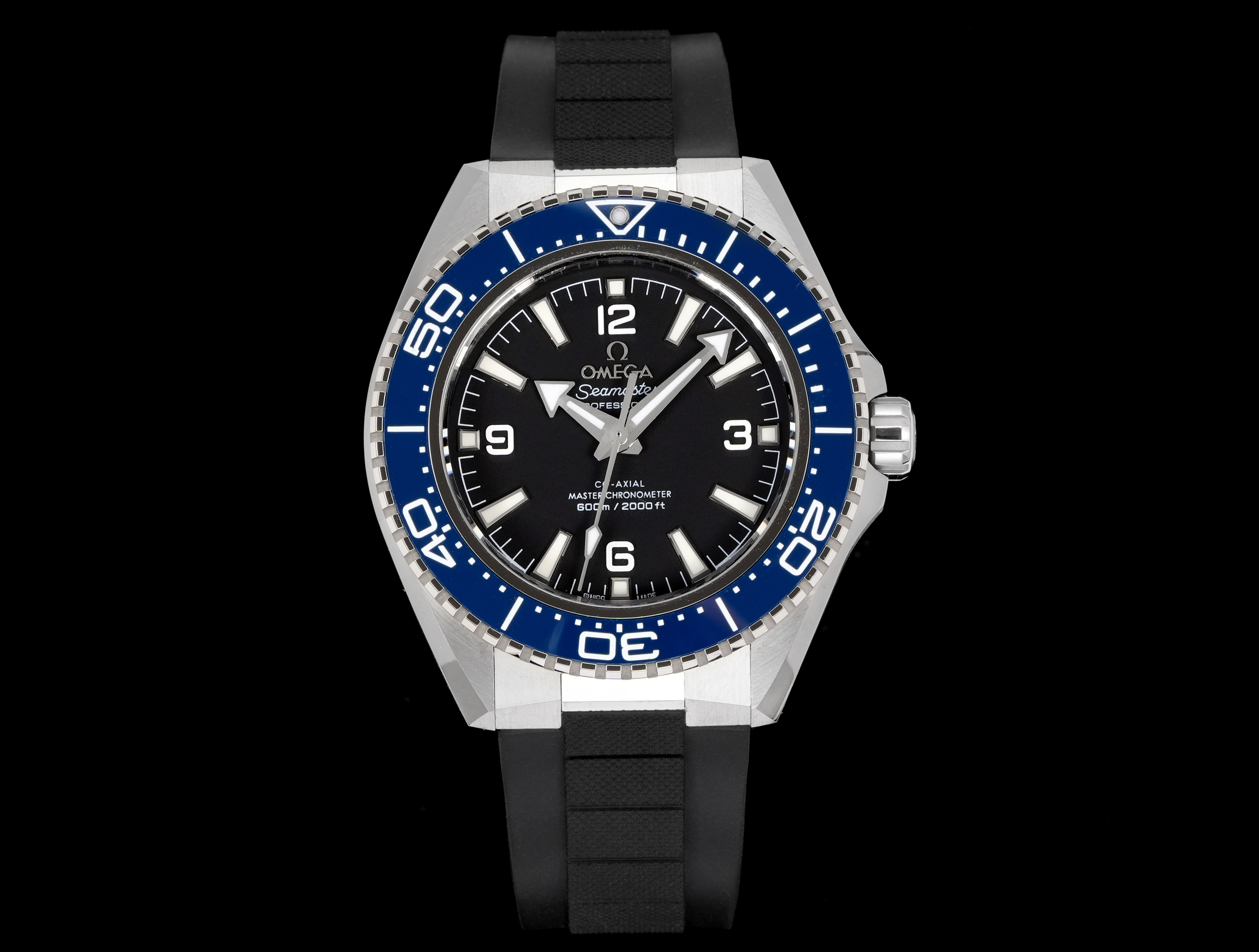 VS+ l 42mm l Planet Ocean 600M 217.32.42.21.01.003