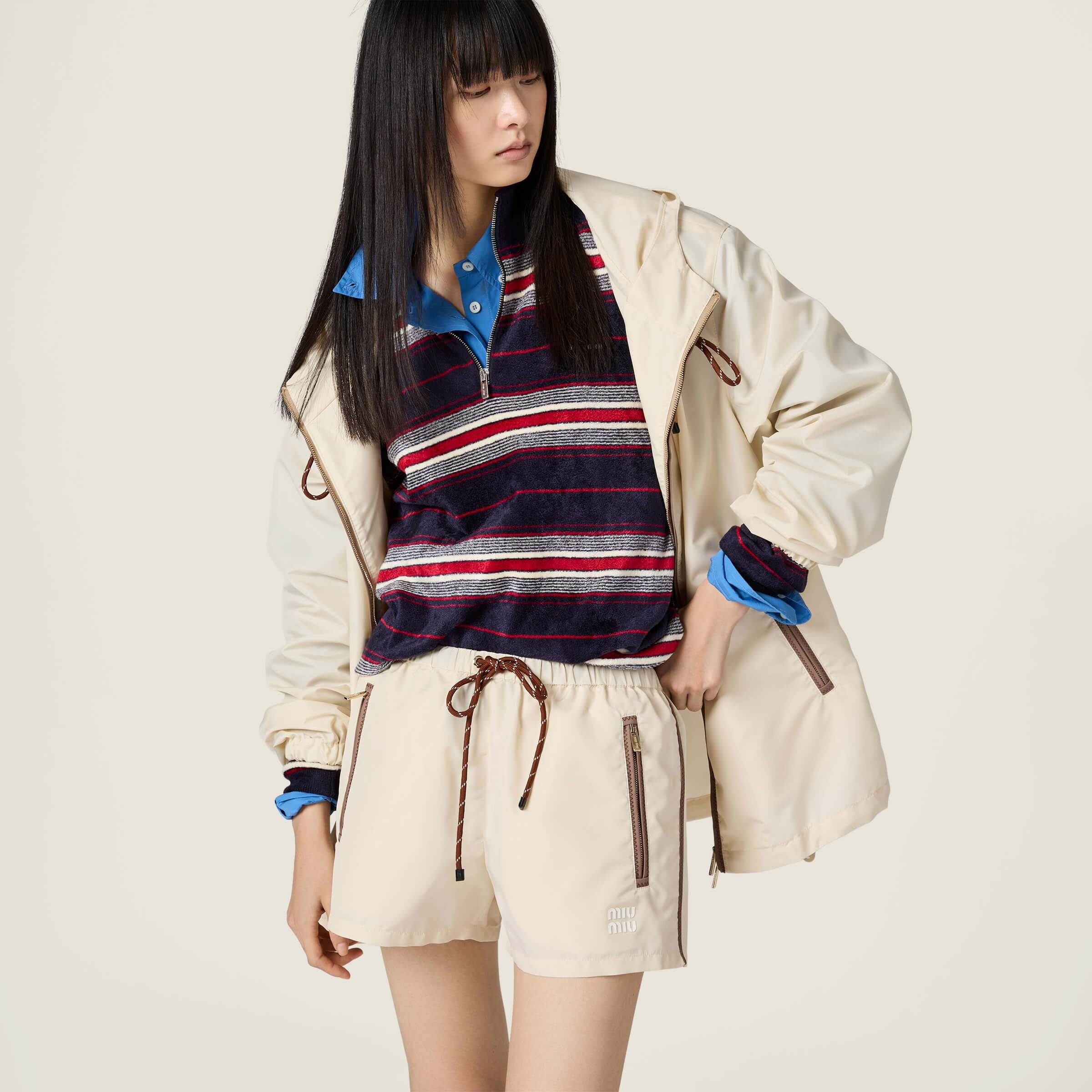 미우 미우 테크니컬 소재 블루종 자켓 코드