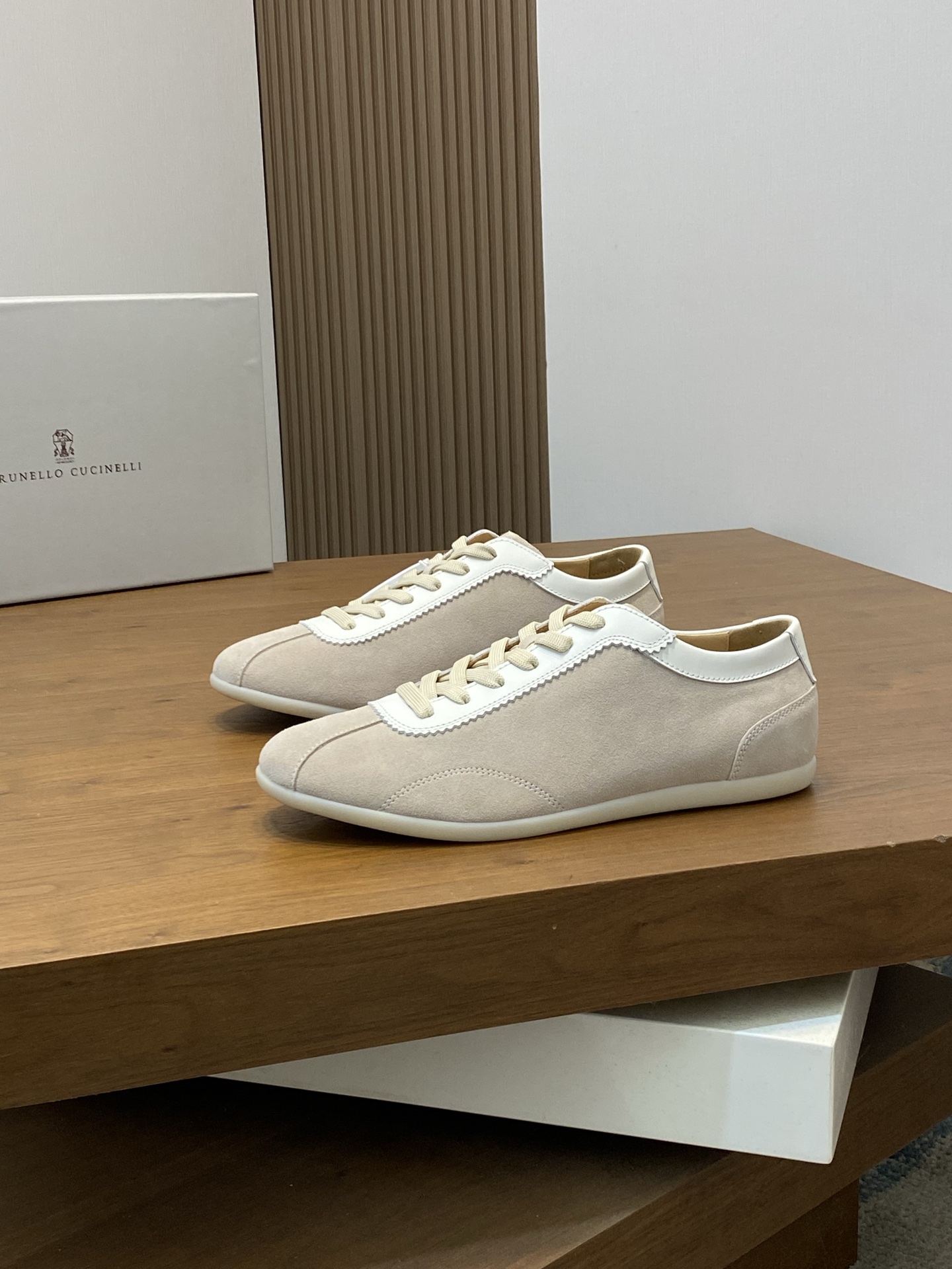 Brunello Cucinelli 스웨이드 스니커즈