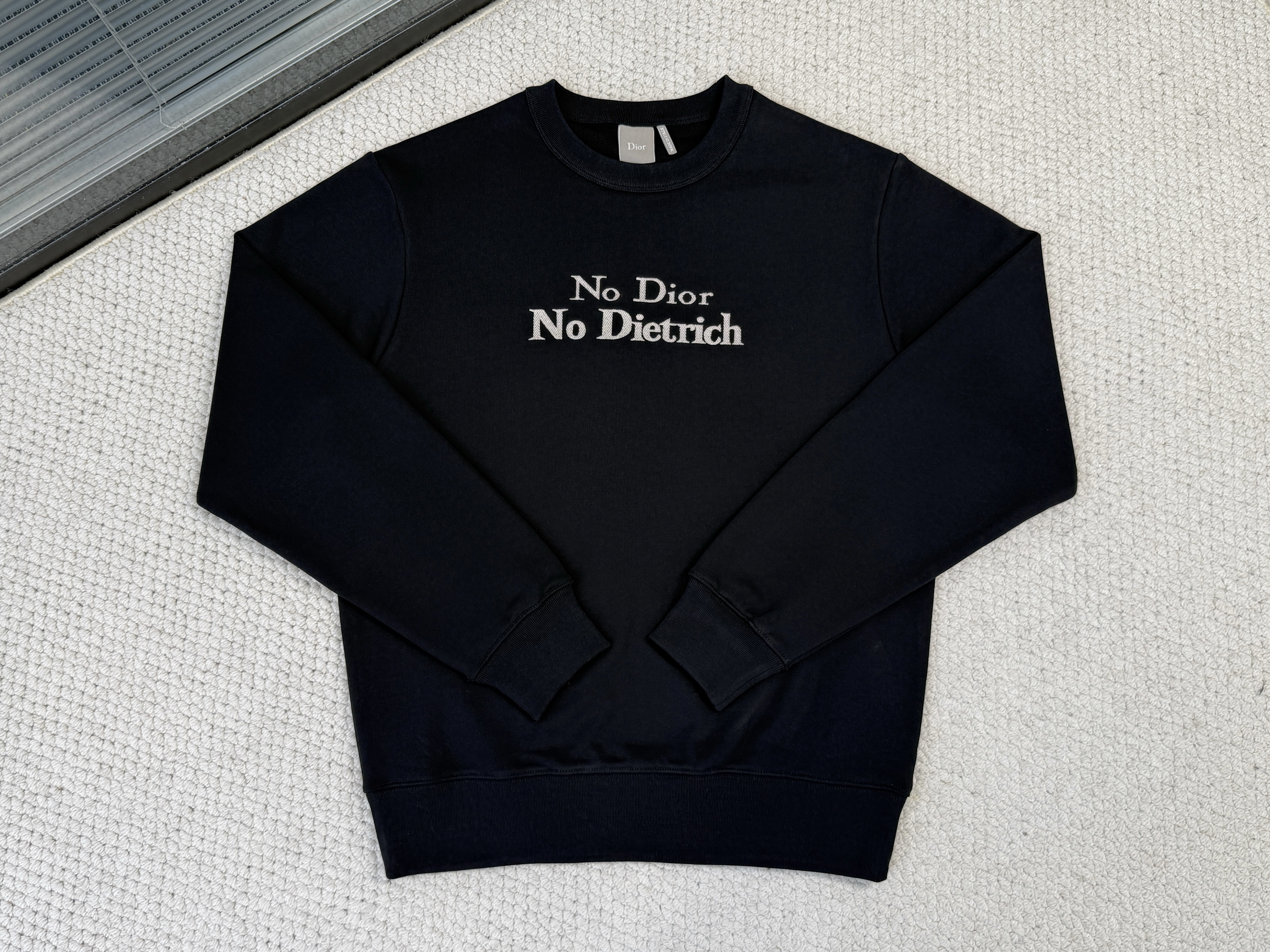 dior 자수 스웨트셔츠, 캐주얼 핏 693J662A3105