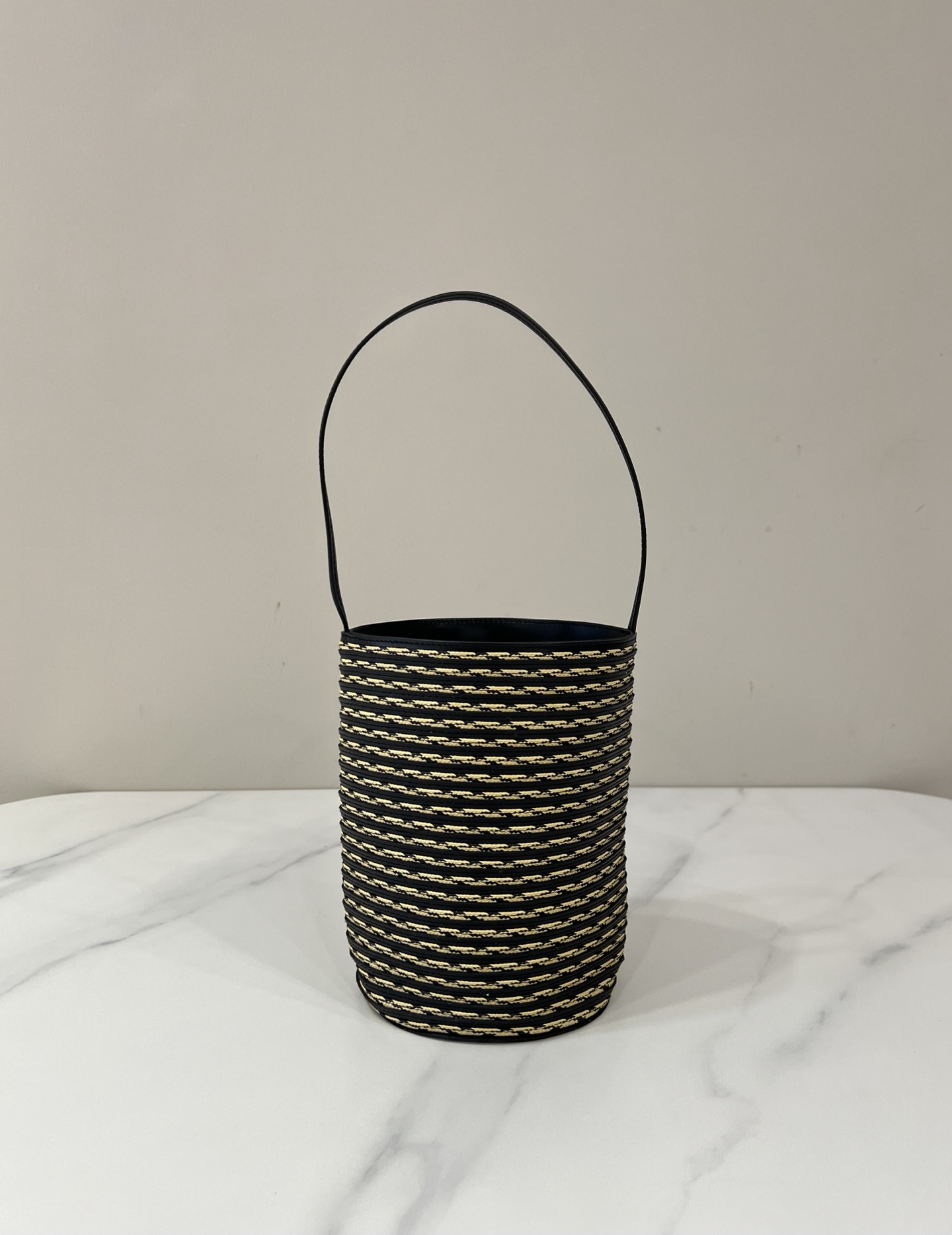The Row Beau Raffia Tote 13*13*21