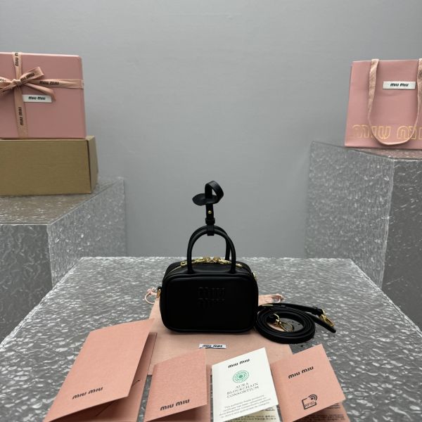 Miumiu beau 가죽 가방 5nr020